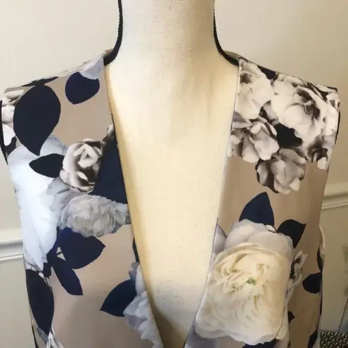 Nine West  Floral Vest 16