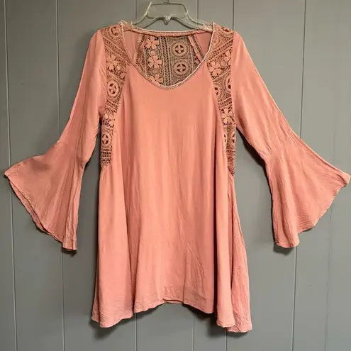 Entro  Lace Back Coral Pink Mini Dress Long Flared Sleeve  Size Medium