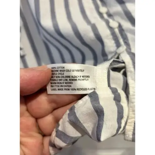 Universal Threads Universal Thread Top Women S Small Blue Striped‎ Button Up Short Sleeve Shirt