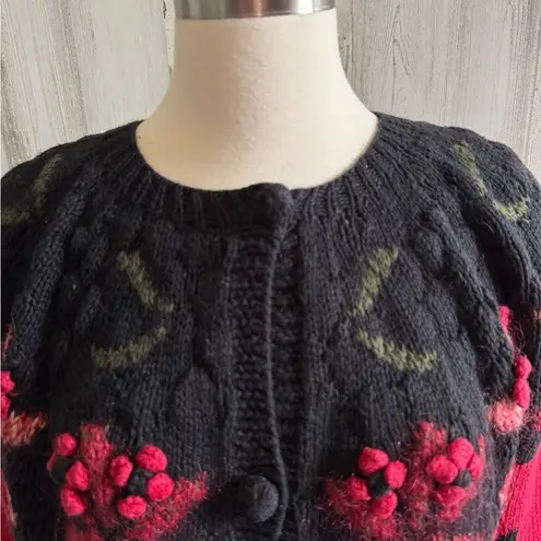 Vintage Handknit Folk 3D Floral Appliqué Cardigan sweater Unique Red Size M