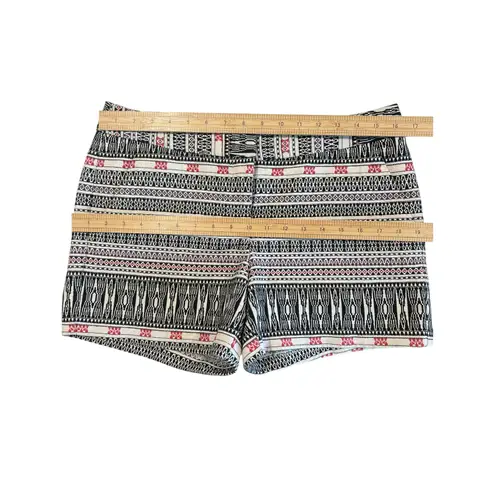 Artisan NY Tribal Print Cream & Black Midrise Cotton Blend Shorts Women's Size 8