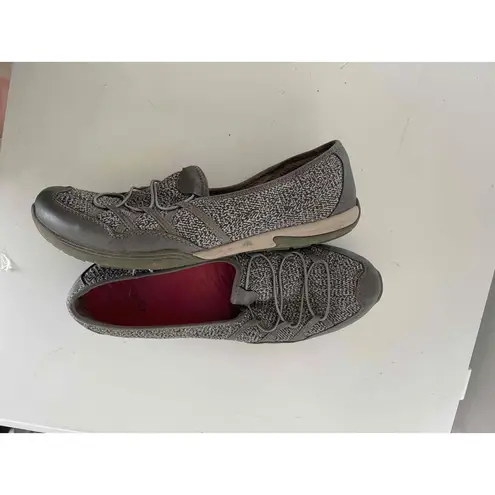 Baretraps Grey Casual Slip On Holeigh Sneakers Size 11