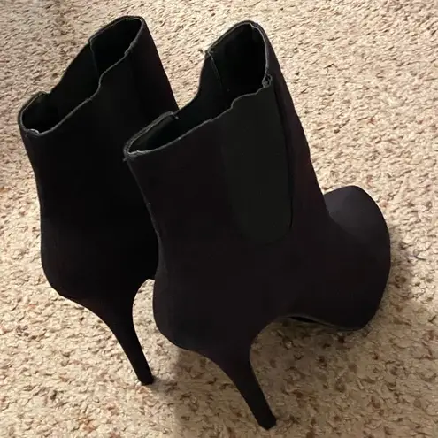 Michael Antonio  Morea Bootie Women Size 8