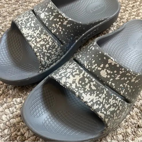 OOFOS OOahh Luxe Slide Sandal Slip On Recovery Shoe Limited Edition Gray Size 9