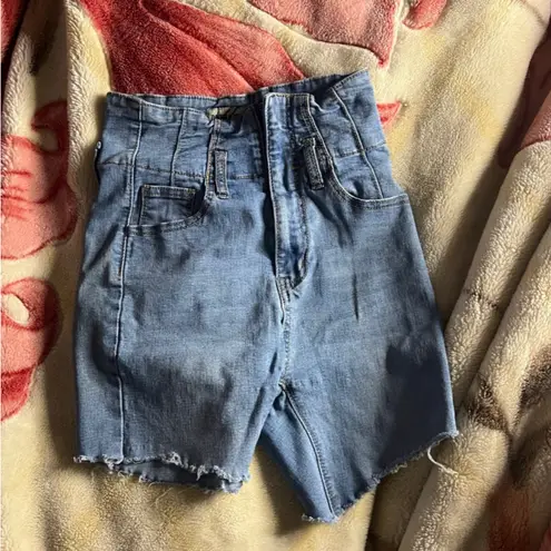 Denim Blvd Jrs 3 Los Angeles cut off high waist pinup shorts