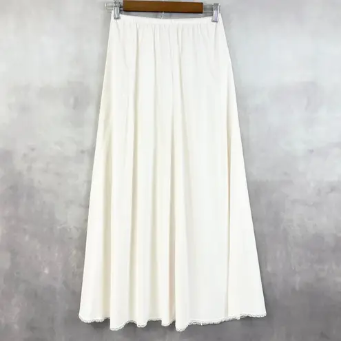 Vanity Fair Womens Half Slip LL White Nylon Antron III Lingerie Classic Modest