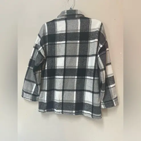 Women’s Grey Flannel Long Sleeve Western Plaid Button Down Shirt Medium