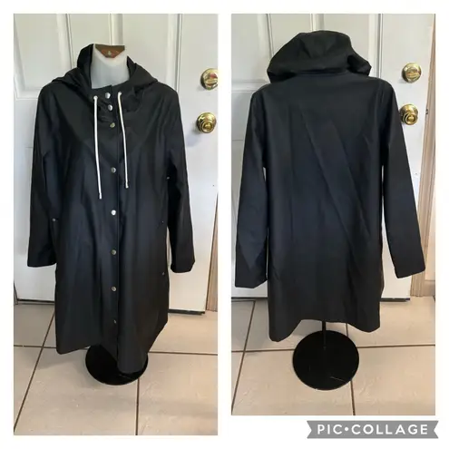 A loves A NWT Small Black Raincoat