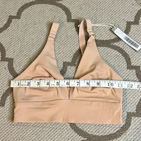 Everlane  The Invisible Bra, light tan