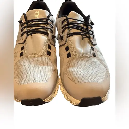 On women’s size 9 cloud 5 sneakers Black