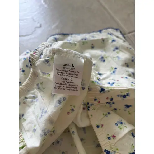 Ditzy Floral Shorts Womens Large Cream Cotton Cottagecore Prairie Lounge Blue