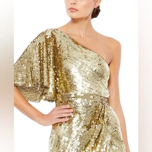 Mac Duggal NWT 93540 size 8 Gold Sequin Gown One Shoulder maxi dress