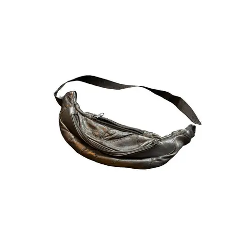 Vintage Black Leather Fanny Pack With Adjustable Strap & Multiple Zippered Pocke Black