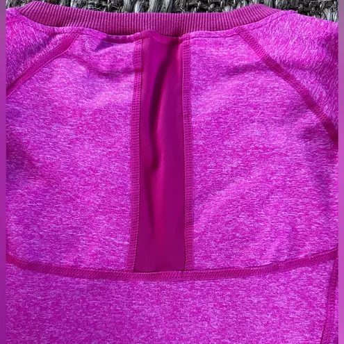 Savage Barbell sweat wicking 4 way stretch Active Top Hot Pink Size XSmall