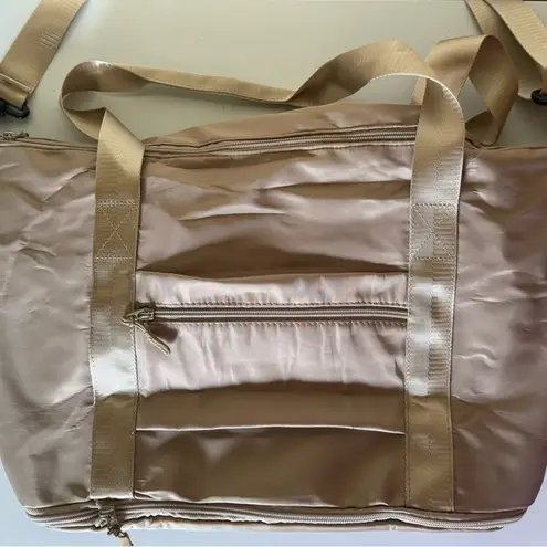 The Foldie travel bag