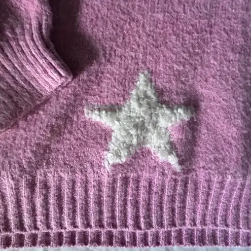 Soft pink and white star sweater for women size S