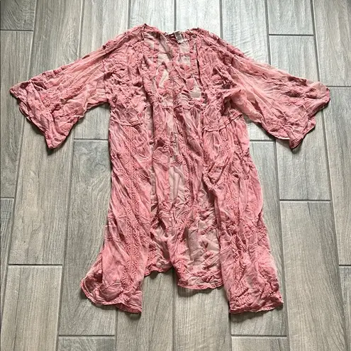 LC Lauren Conrad  Rose Lace Kimono