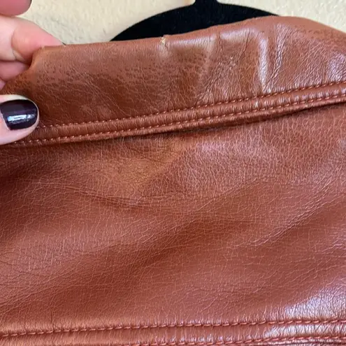 VINTAGE Brown Faux Leather Belted Shirt Jacket Size SMALL MEDIUM Pearl Snap 70s