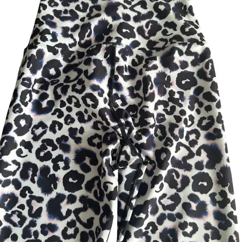 BEACHRIOT Sport Animal Print Workout Training Leggings Size Medium White