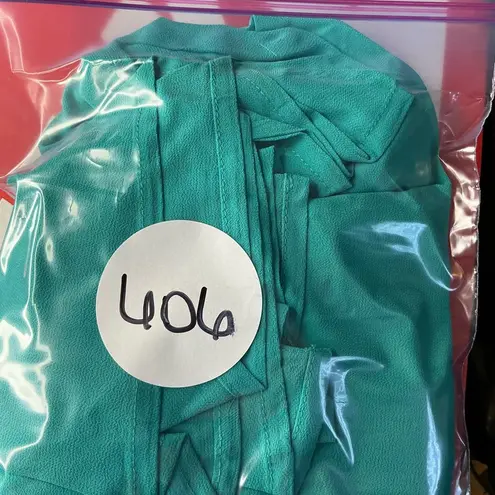 Emerald Green Sleeveless Tiered Blouse Size XL