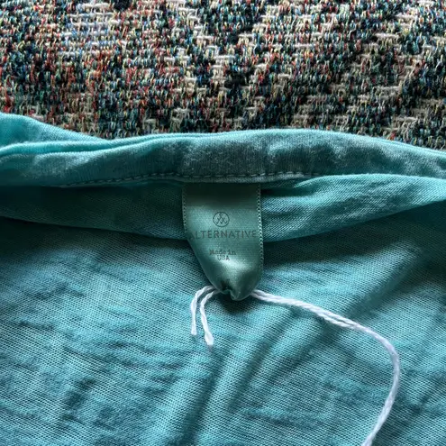 Alternative Teal Green Fitted Short Sleeve T-Shirt Wide V-Neck SZ M Tee Pocketed