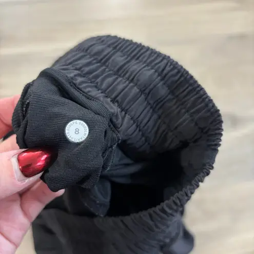 Lululemon  Hotty Hot Short High-Rise Long 4" Women Size 8 Black