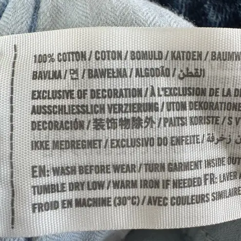 Abercrombie & Fitch  Distressed Raw Hem Denim‎ Mini Skirt – Size 0 Y2K Style - Image 3