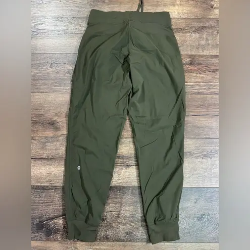 Lululemon  Dance Studio Joggers