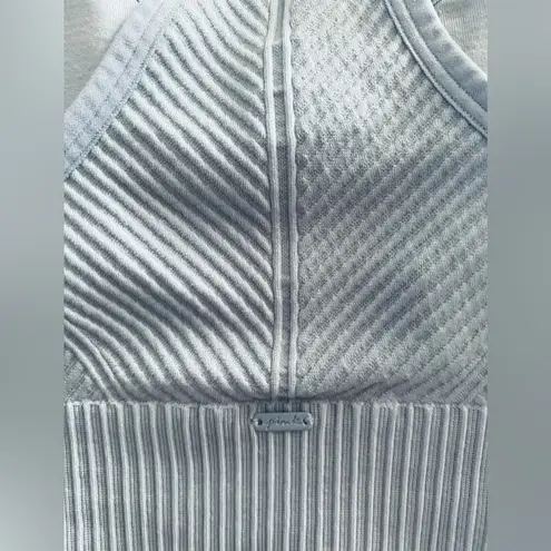 Victoria’s Secret Pink Active Seamless Sports Bra Baby Blue Size Large NWT