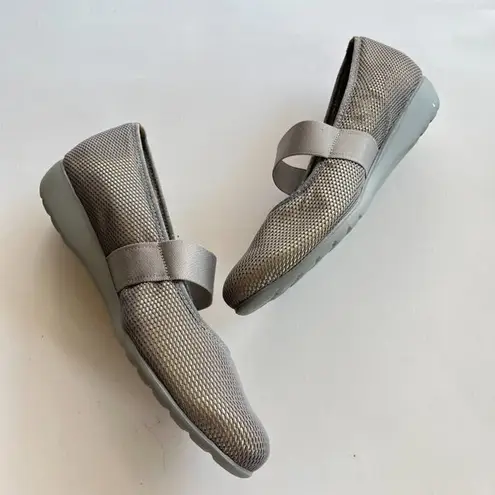 Munro AMERICAN 228284 Gray / Gold Fabric Mary Jane Flats Women's Size 8M Shoes