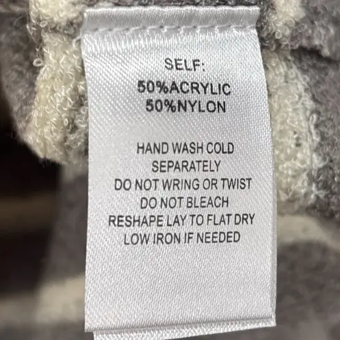 Prómesa Promesa Gray Soft White Striped Oversized Sweater Size Small NWT Womens