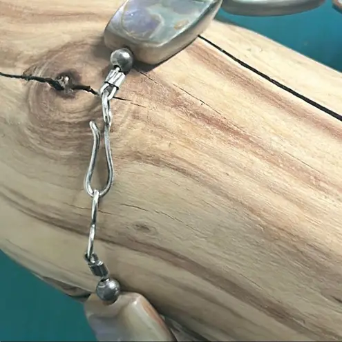 Abalone Shell Iridescent Bead 8” Bracelet Purple