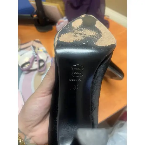 Giorgio Armani WOMEN'S BLACK HEEL PUMPS SZ 37/ US 6.5 , Vintage