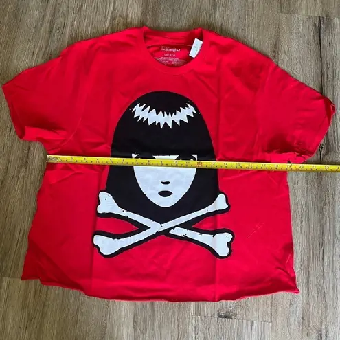 Her Universe Emily The Strange Crossbones Crop T-Shirt