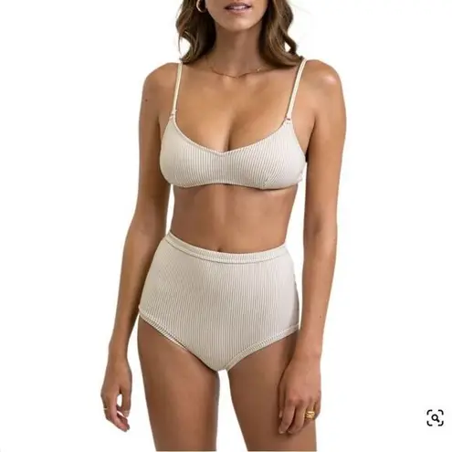 New! Rhythm. Noumea Boy Leg Pant in Natural, size XL