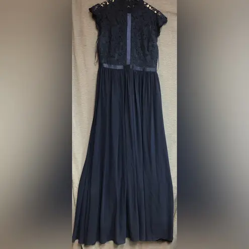 No brand navy blue formal gown, size 10 lace top with chiffon bottom