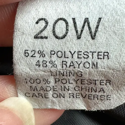 PANTOLIGE Black 2 Fabric Buttons Florals Embroidered Blazer Sz 20W. Fully Lined.