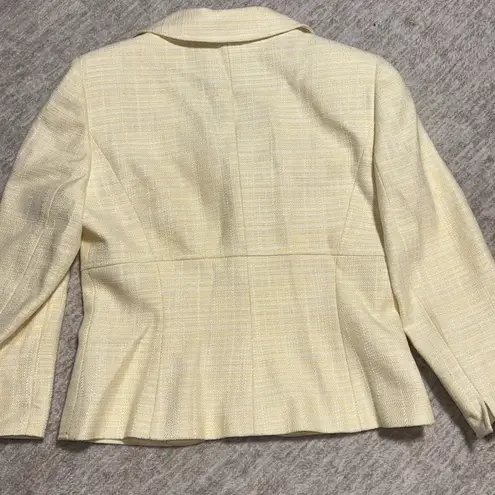 Medium 8/10 TAHARI women's yellow Twill blazer/suit jacket