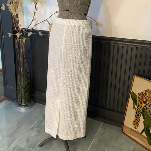 NWT IC Collection Puckered Textured Pull