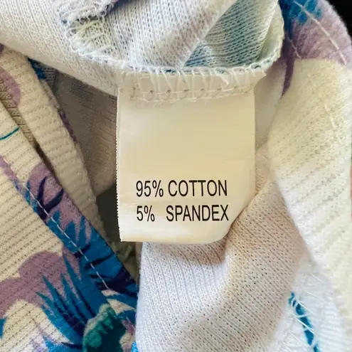 Boutique Knot Front Cropped Cami