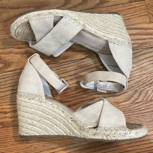 Caslon  Shiloh Leather espandrille wedge sandal Taupe size 7.5