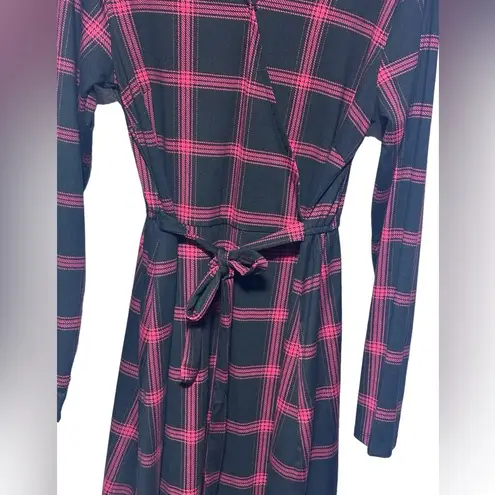 Christopher & Banks Black & Red Sophisticated Faux Wrap Dress Medium W/Modesty Snap at V-Neck