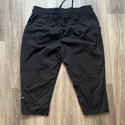 Lululemon  Athletica Black Drawstring Capris Pants Dance Studio 12 thumbnail 3