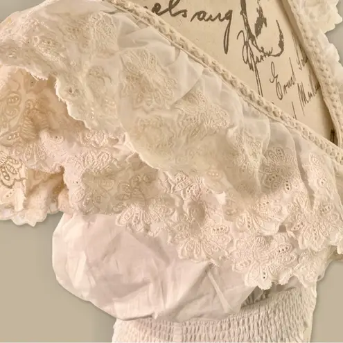 Jennifer Grace Jennifer & Grace Beige Eyelet Lace Ruffle V Neck Blouse - S