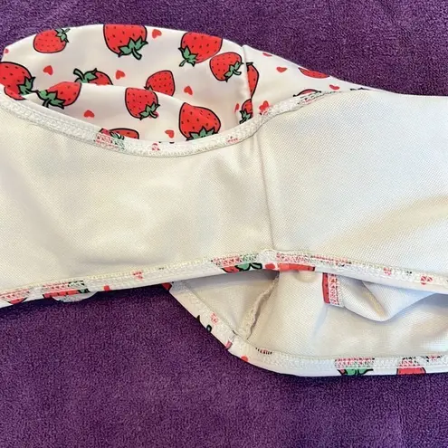 Size 4XL 3 piece strawberry print bikini top bottom coverup EUC Red