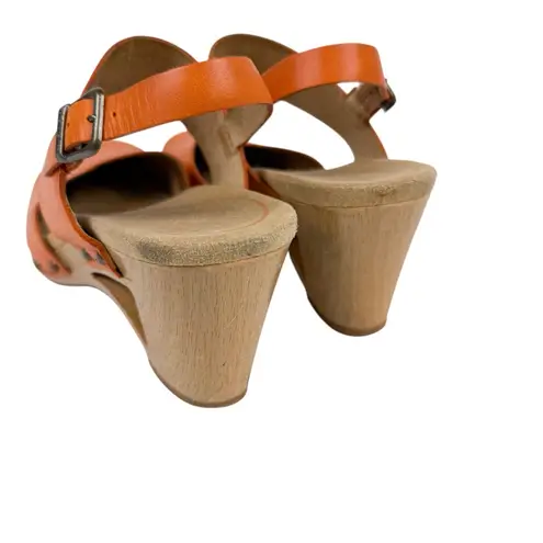 Dansko Thea Clogs Orange Leather Wooden Platform Clog Sandals Size 39/ US 8.5