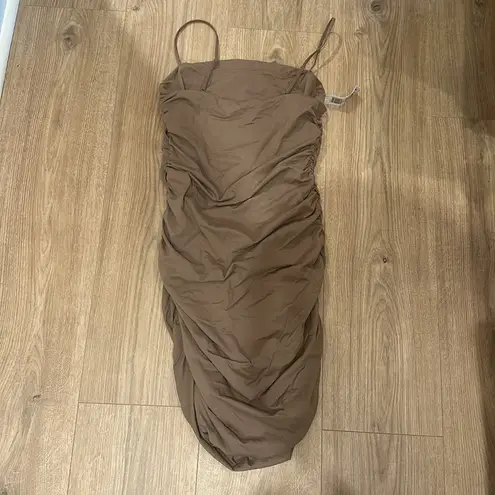 Babaton NWT NEW Aritzia Contour Ruched Deep Taupe Mini dress Medium