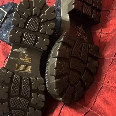 Stylish Women's Navy Combat Boots Black Size 6