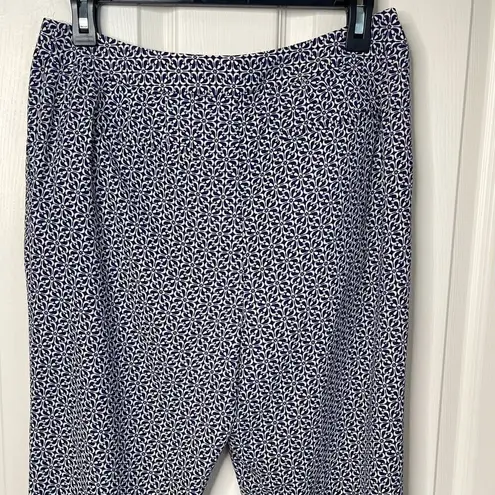 Loft NWT  Marisa Fluid Cuffed Pants (Sea Flower) - 6P (6 Petite)