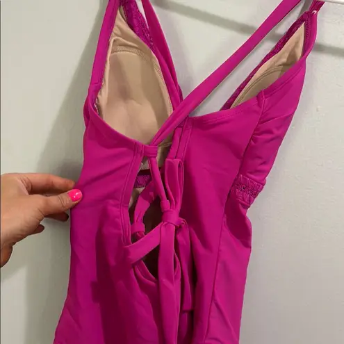 Kona Sol Crochet Shell Stitch One Piece Swimsuit Womens